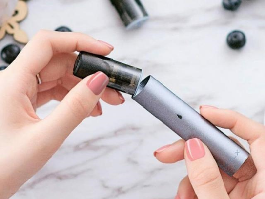 冰爽黑加仑，悦刻阿尔法夏日味觉盛宴！